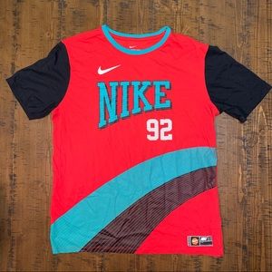 NIKE RETRO TEE
